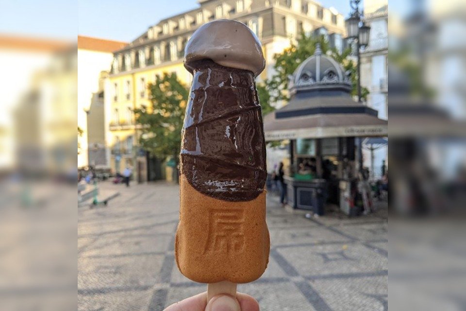 Padaria vende crepes em forma de pênis e vagina em Portugal
