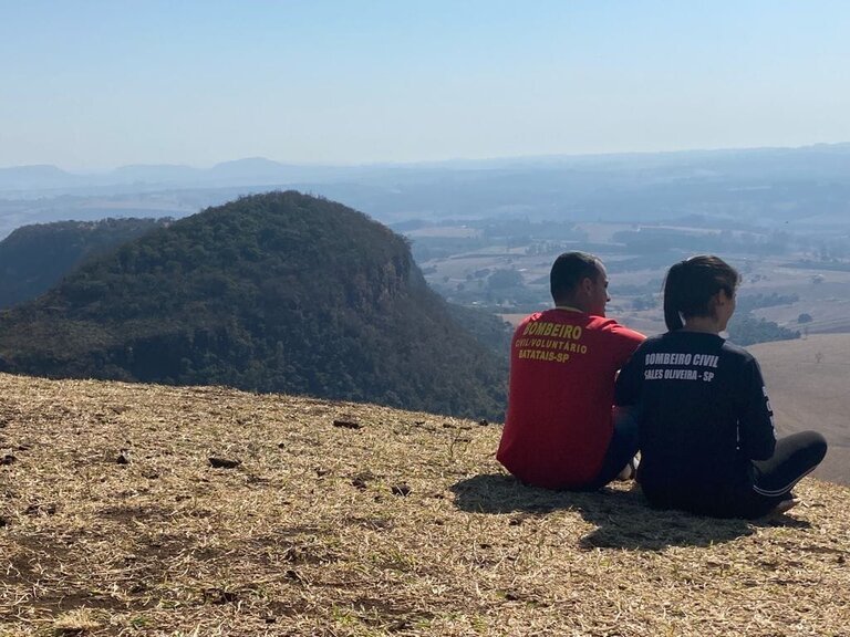 Vítimas do desmoronamento em Altinópolis, Celso Galina Júnior, 30 anos, eAna Carla Costa Rodrigues de Barros, 28 anos, eram casados