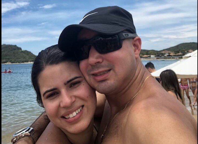 PM Rafael Mendonça matou a mulher, Patrícia Lira Mendonça, no Rio de Janeiro. Foi o segundo feminicídio de um policial contra a esposa em 15 dias