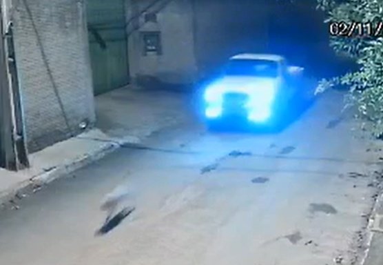 Caminhonete em alta velocidade