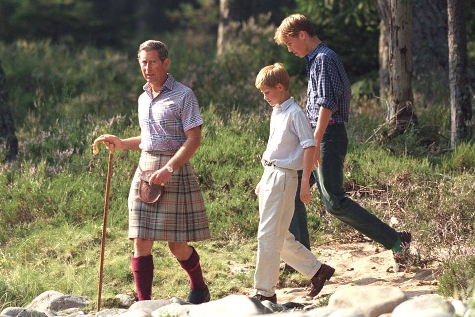 Príncipes Charles, William e Harry