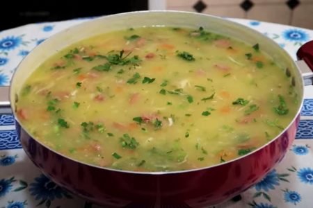 3 receitas de caldo de quenga para uma refeição quentinha | Metrópoles