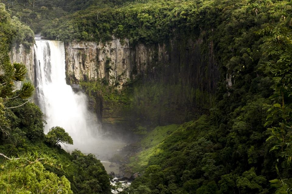 Lugares pouco conhecidos para viajar no Brasil: 5 paraísos escondidos