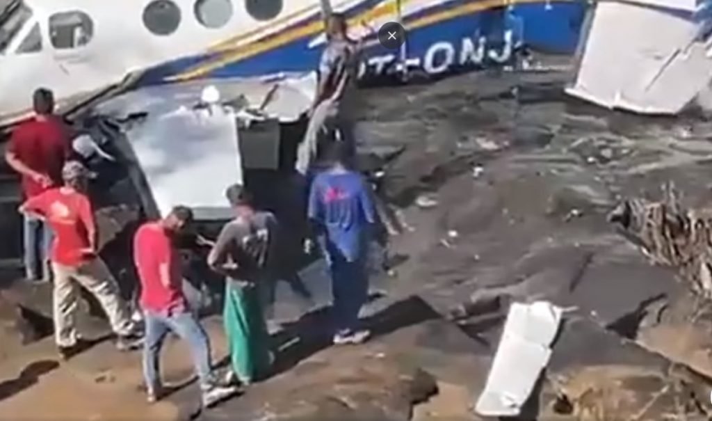 Avião com Marilia Mendonça cai no interior de MG