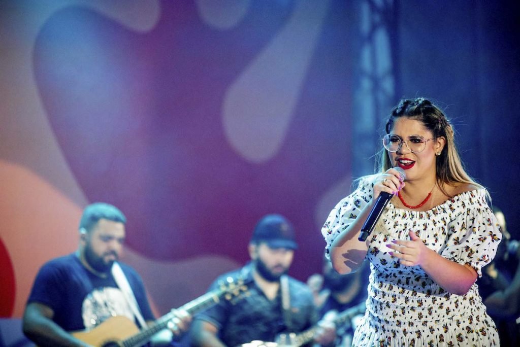 cantora Marília Mendonça durante show