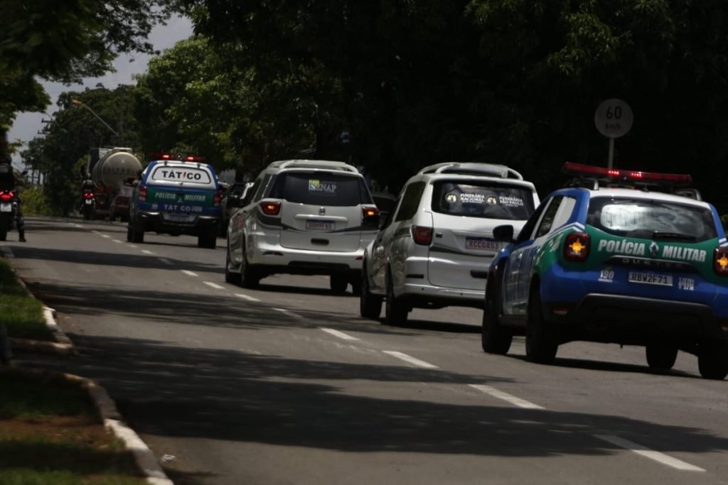 Corpos de Marília Mendonça e do tio chegam a Goiânia para velório - É Hit -  Diário do Nordeste