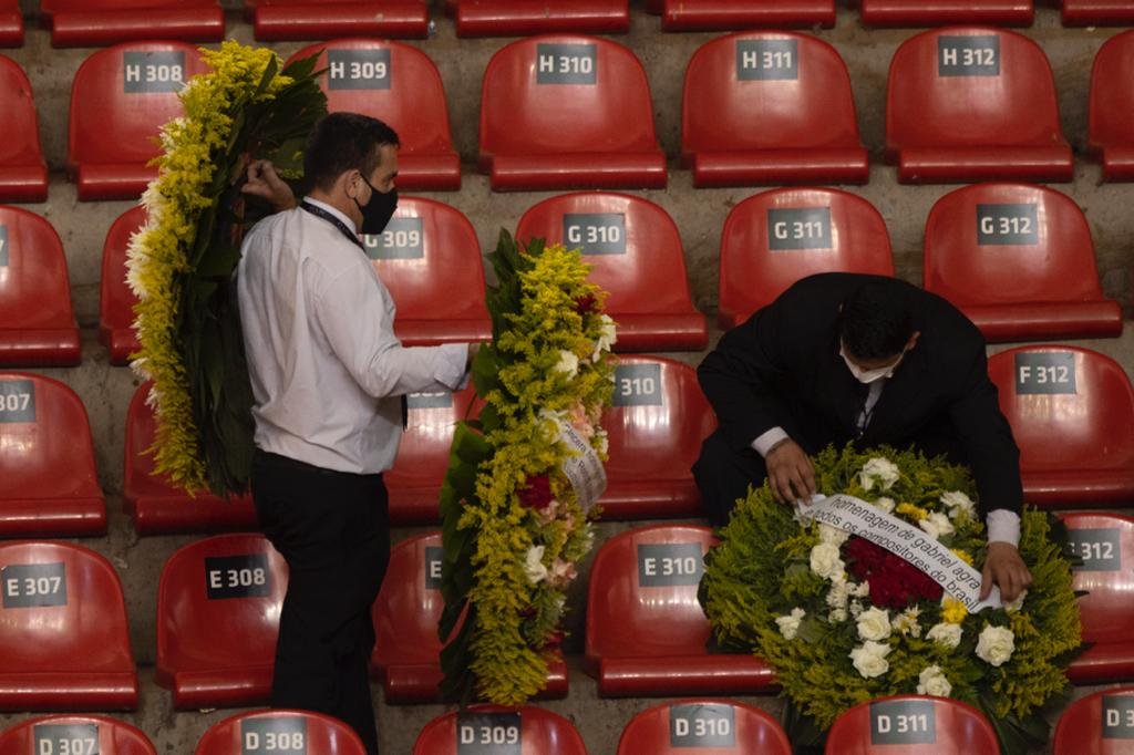 Homenagens enviadas por admiradores da cantora Marília Mendonça