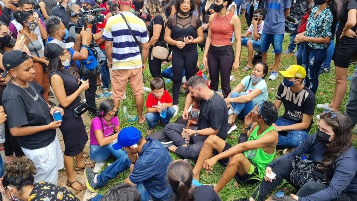 Fãs de Marilia Mendonça