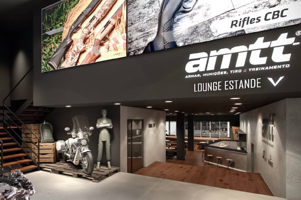 Taurus inaugura loja em Brasília