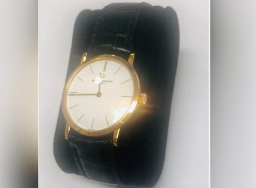 Relógico com ouro e pulseira de couro de Sérgio Cabral não é arrematado em leilão