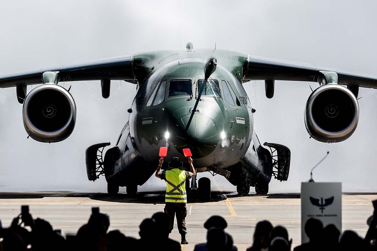 Aeronave KC-390 - recebimento do avião em Anápolis