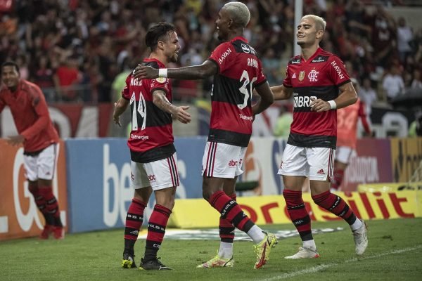 Andreas personifica maratona do Flamengo com presença em todos os jogos  desde que estreou - Flamengo - Extra Online