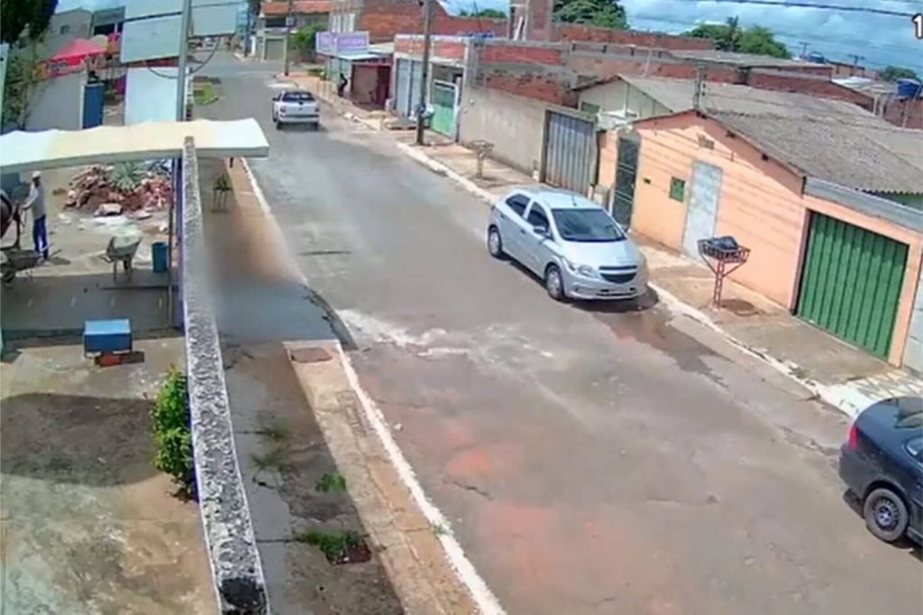 Criança atropelada arremessada Goias