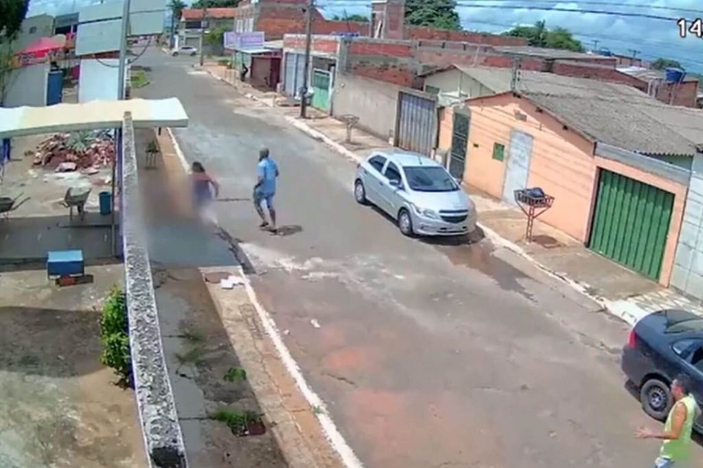 Criança atropelada arremessada Goias