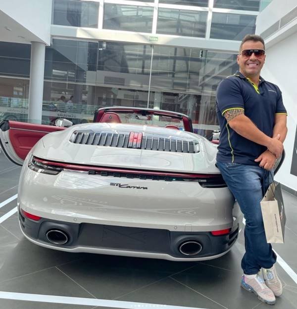 Carros de luxo