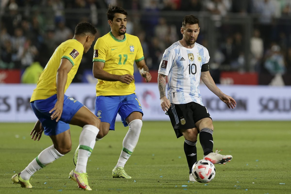 Brasil x Argentina realizam hoje jogo das Eliminatórias da Copa