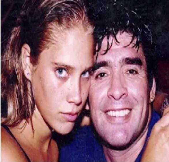 Mavys Álvares e Diego Maradona