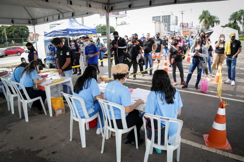 Com 28 pontos de vacinação, DF tem Dia D contra a Covid16