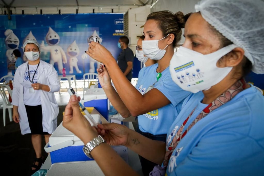 Com 28 pontos de vacinação, DF tem Dia D contra a Covid10