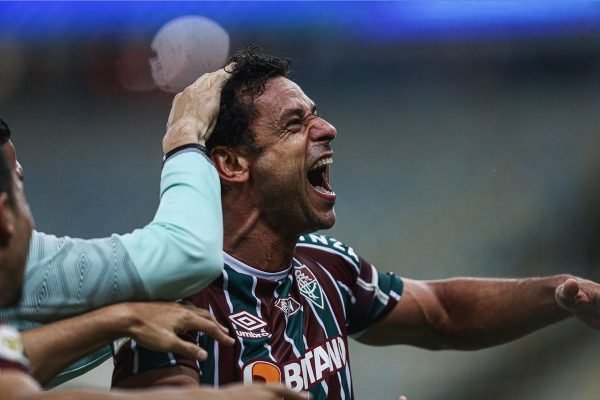 Fred comemora gol pelo Fluminense