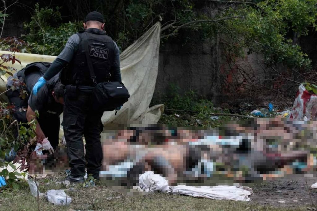 Ao menos oito pessoas morreram em confronto com a PM