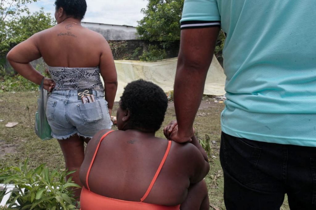 Moradores encontram 8 corpos após confrontos em favela de São Gonçalo com o BOPE