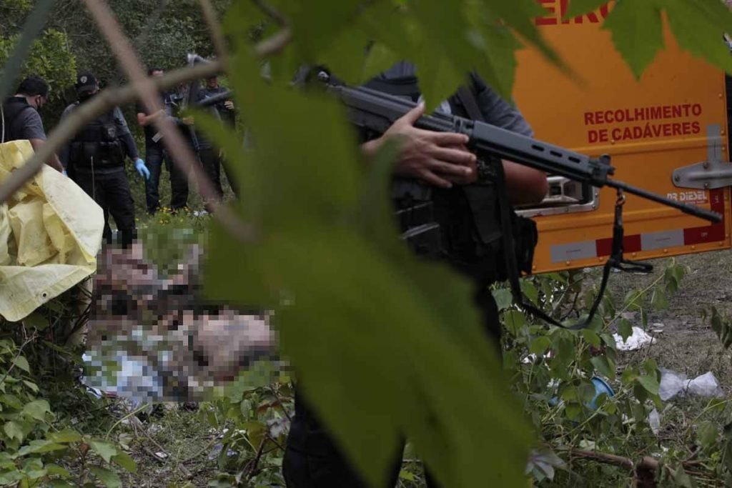 Moradores encontram 8 corpos após confrontos em favela de São Gonçalo com o BOPE