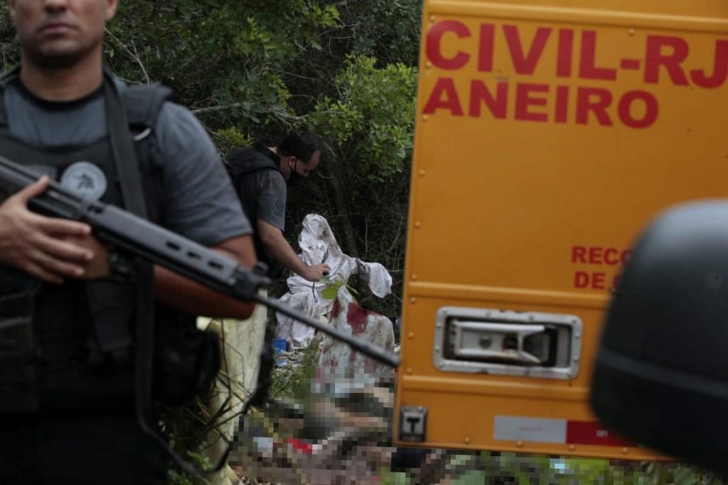 Moradores encontram 8 corpos após confrontos em favela de São Gonçalo com o BOPE