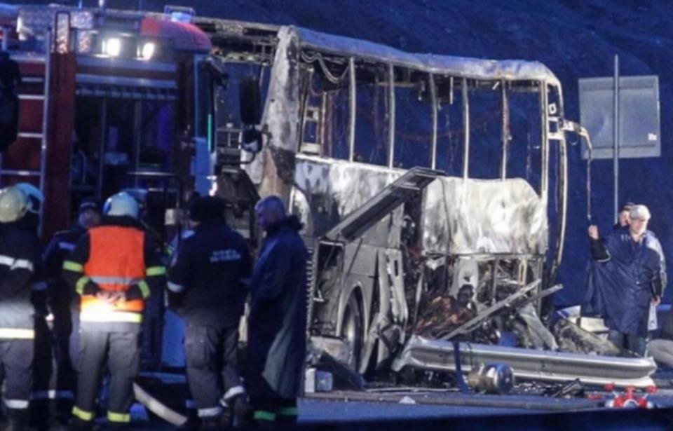 Acidente com ônibus na Bulgária mata 45 pessoas, incluindo 12 crianças