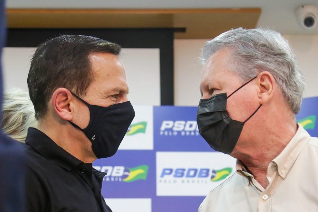 Candidatos do PSDB à Presidência da República, João Doria e Arthur Virgilio concedem entrevista coletiva para informar sobre a retomada do processo de votação
