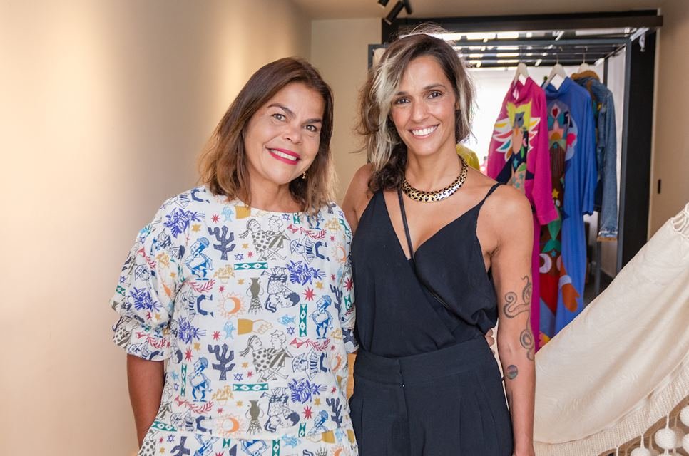 Duas mulheres juntas