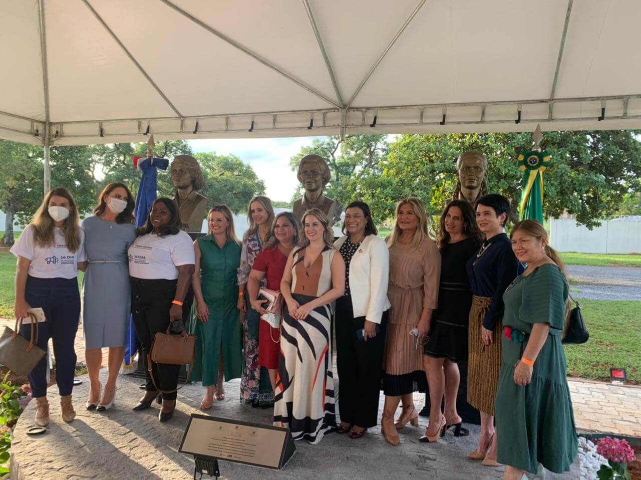Luiza-Brunet-praça-irmãs-mirabal-república-dominicana (1)
