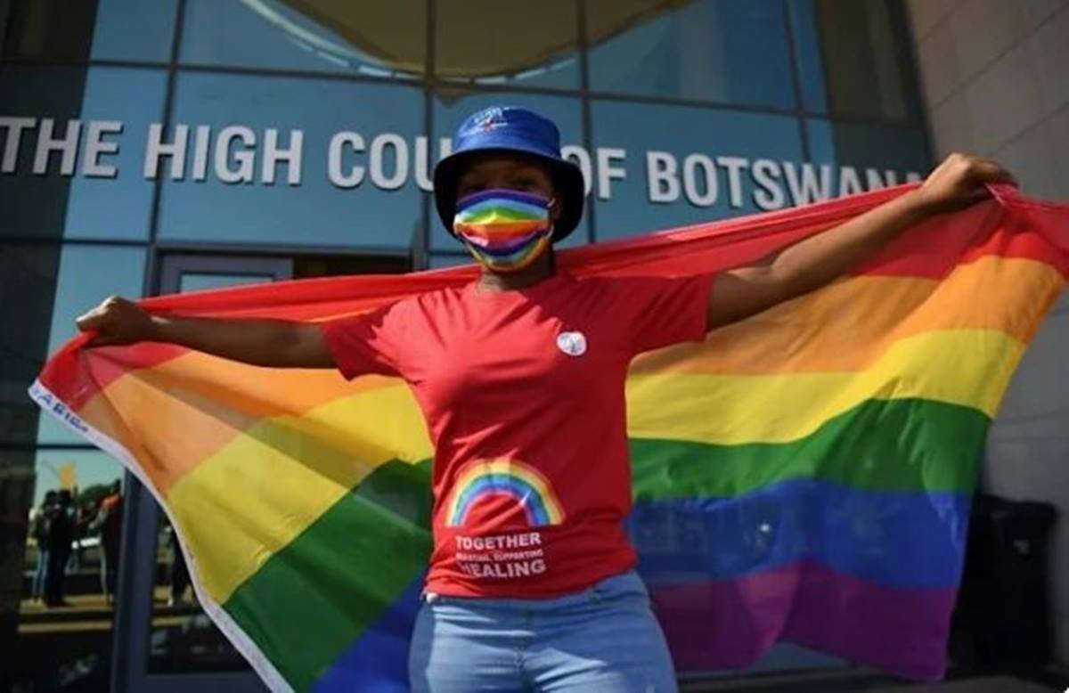 Governo perde recurso e Botsuana descriminaliza sexo gay e lésbico