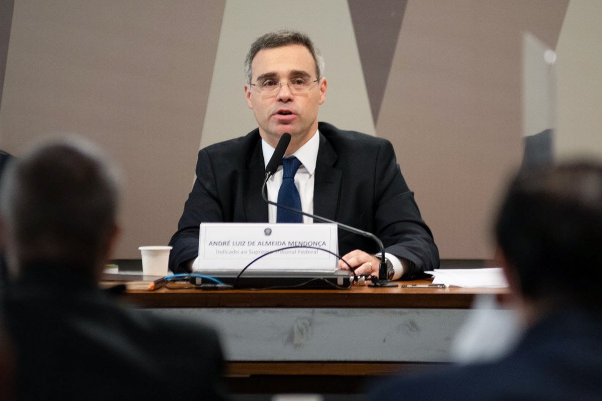 André Mendonça fala em audiência no Senado