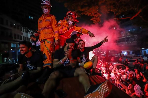 Time e torcida do Atlético-MG comemoram o título do Campeonato Brasileiro