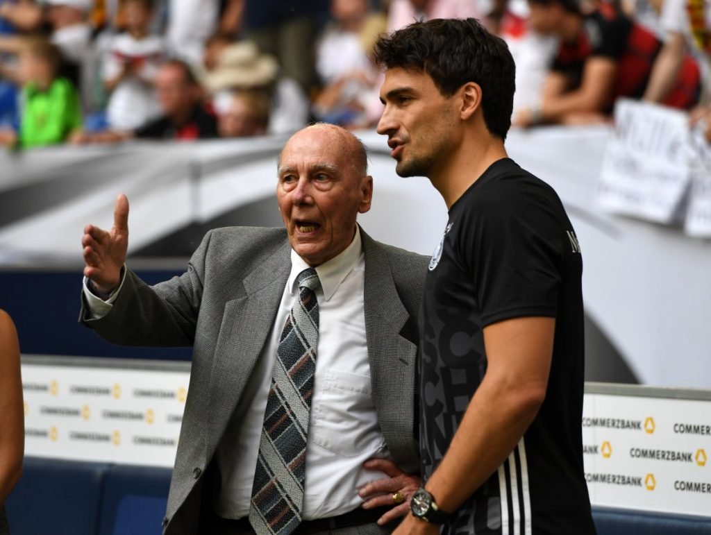 Horst Eckel e Mats Hummels