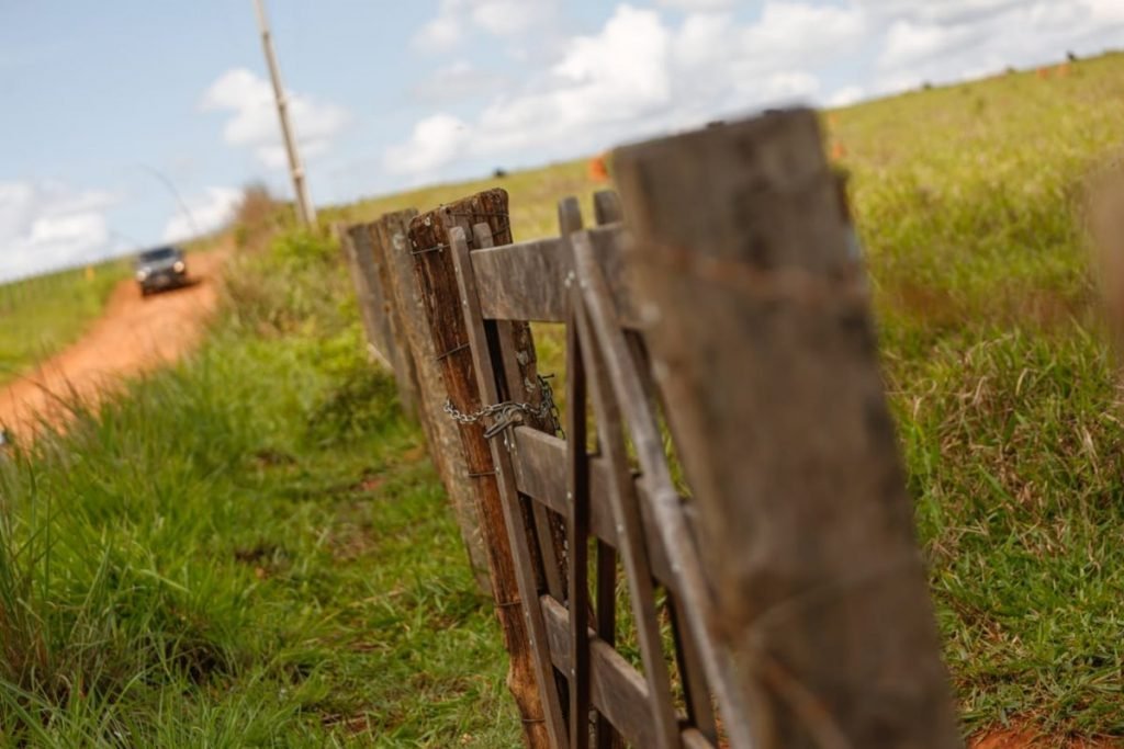 Porteira de fazenda na região de Gameleira de Goiás
