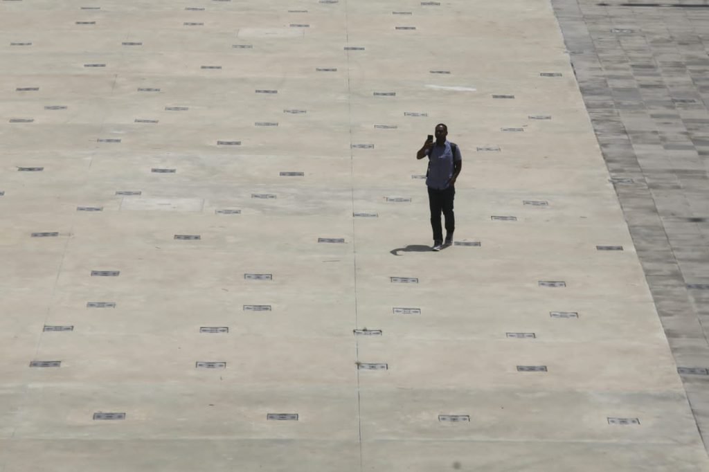 Vale do Anhangabaú, no centro de São Paulo, totalmente liberado para população