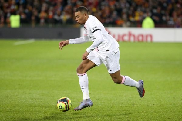 RC Lens v Paris Saint-Germain – Ligue 1