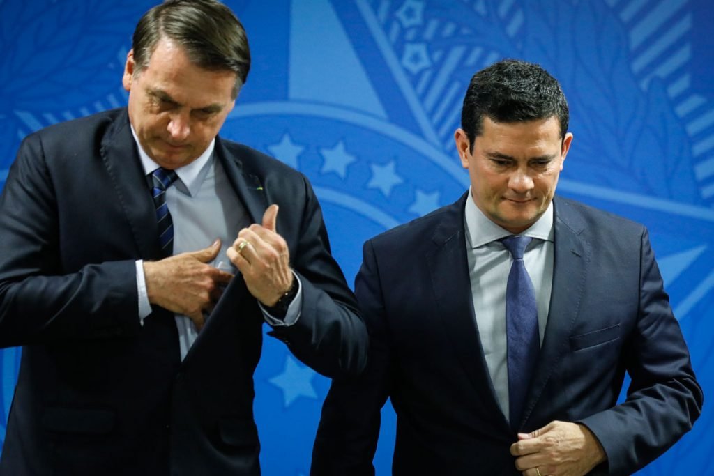 Solenidade de Assinatura da Medida Provisória para Confisco - Presidente Jair Bolsonaro e ministro da Justiça Sergio Moro