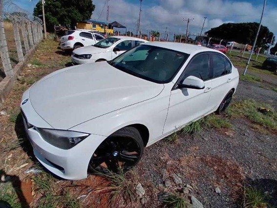 leilão online de veículos e sucatas