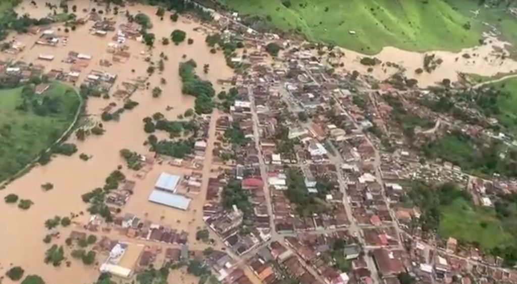 Chuvas na Bahia deixam 7 mortos e 175 feridos; 70 mil foram afetados