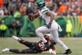 Jogador da NFL é preso por desordem e violência doméstica