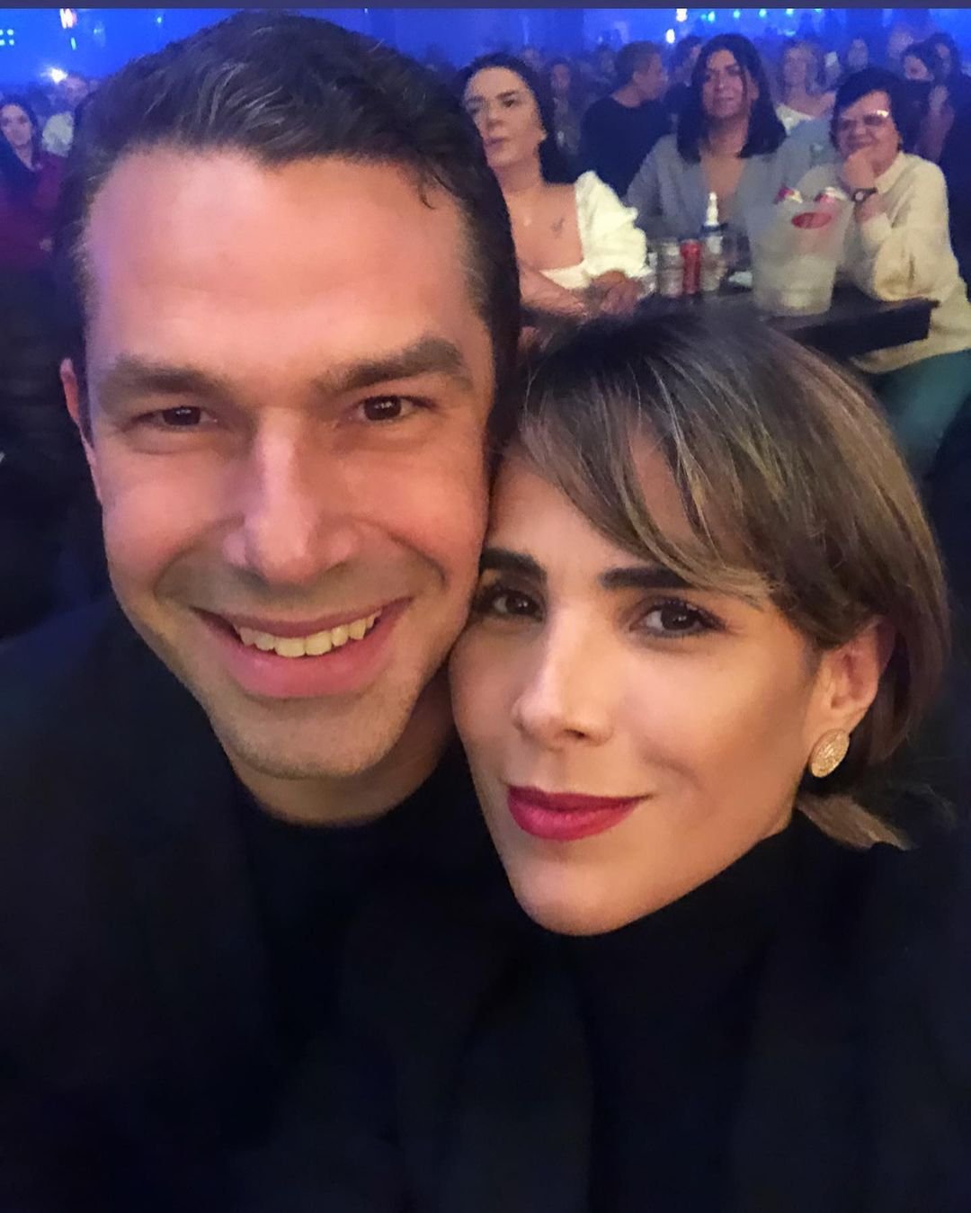 Wanessa Camargo leva o marido e o pai à estreia de Zorro - OFuxico