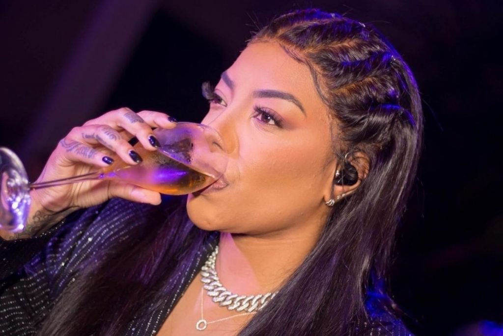 Ludmilla como Ludbrisa