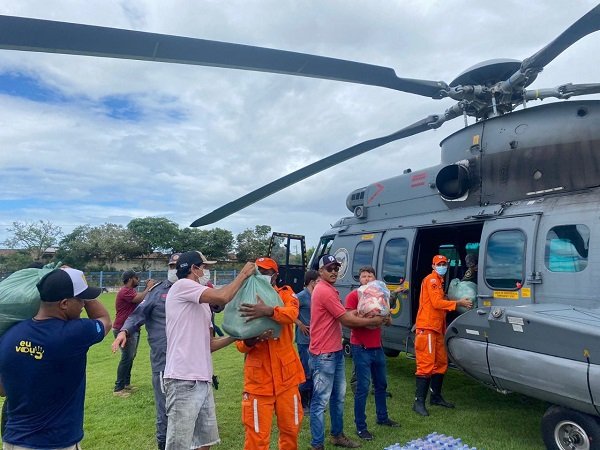 Conselhos Profissionais da Bahia se reúnem para ajudar vítimas das fortes  chuvas no estado - CRMV-BA