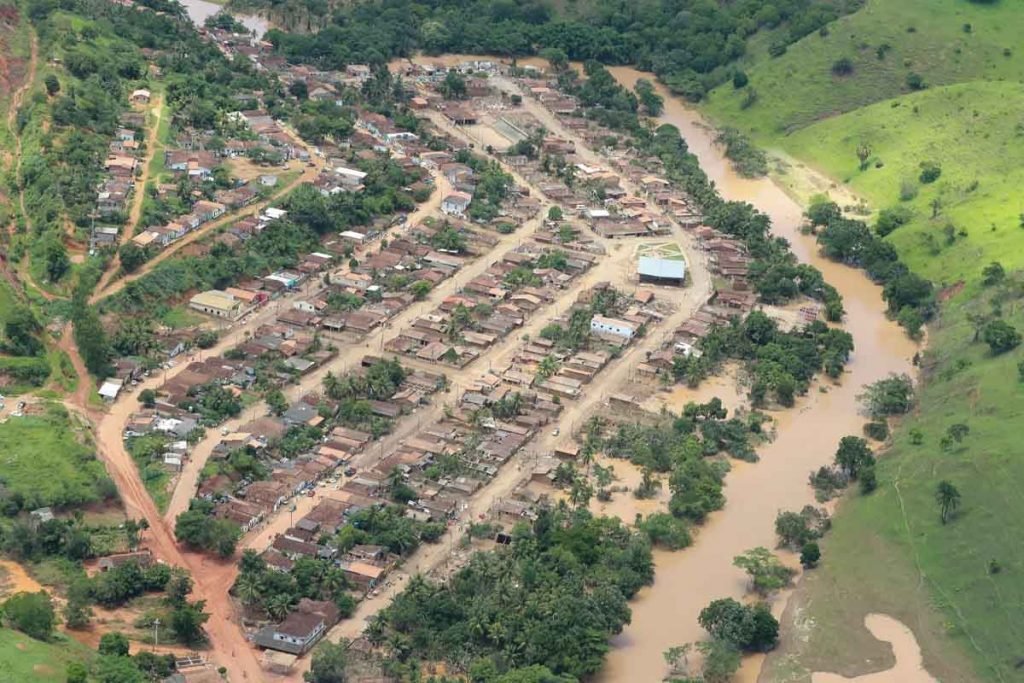 enchentes no Estado da Bahia--11