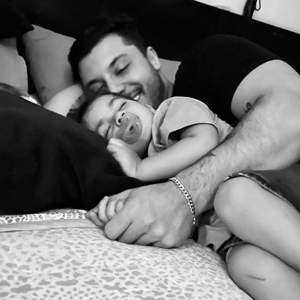 Murilo Huff e Léo, fruto de seu relacionamento com Marília Mendonça