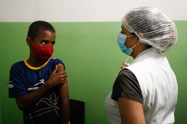 Cidade de Goiânia (GO) vacina adolescentes contra CoViD-19 a partir de 12 anos de idade 14/10/2021 Foto: Vinicius Schmidt/Metrópoles