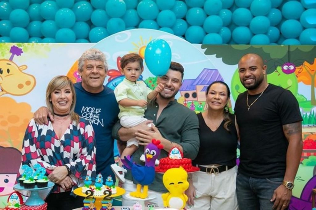 Murilo Huff, Leo e Dona Ruth no aniversário da criança